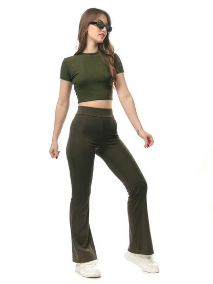 High-Waist Khaki Flared Leggings – Stretchy Slim-Fit Comfort Pants