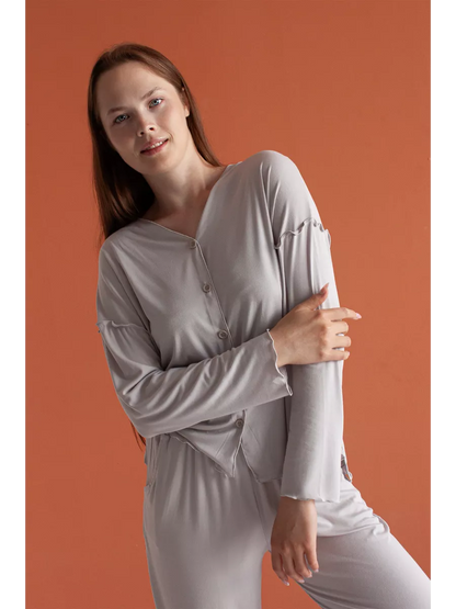 Soft Home Loungewear Pajama Set for Women – Cozy Top and Pants