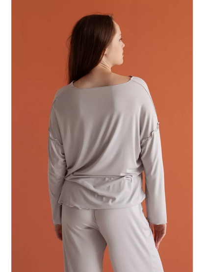 Soft Home Loungewear Pajama Set for Women – Cozy Top and Pants